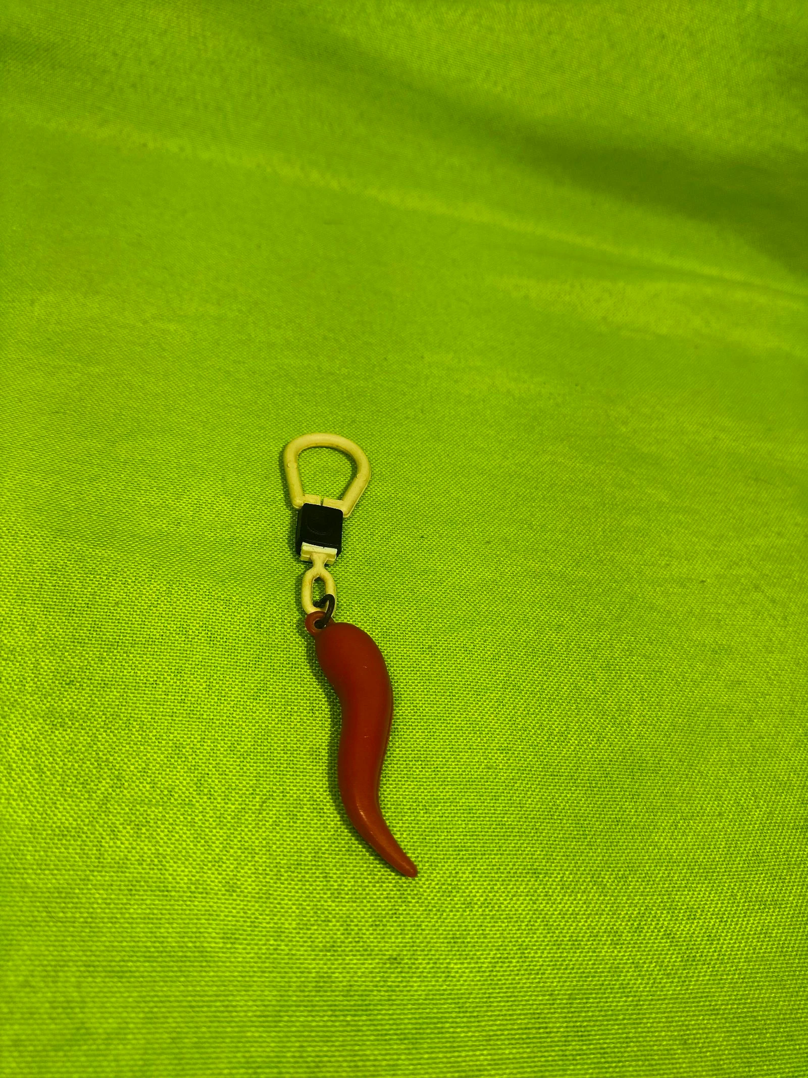 Chili-sleutelhanger of rood hoorntje van geluk – photo 5